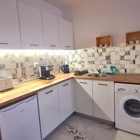 Dolphin Beach Apart Obzor Bagian luar foto