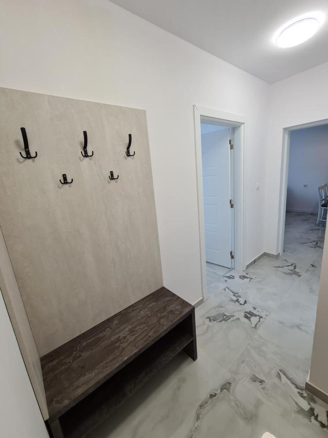 Dolphin Beach Apart Obzor Bagian luar foto